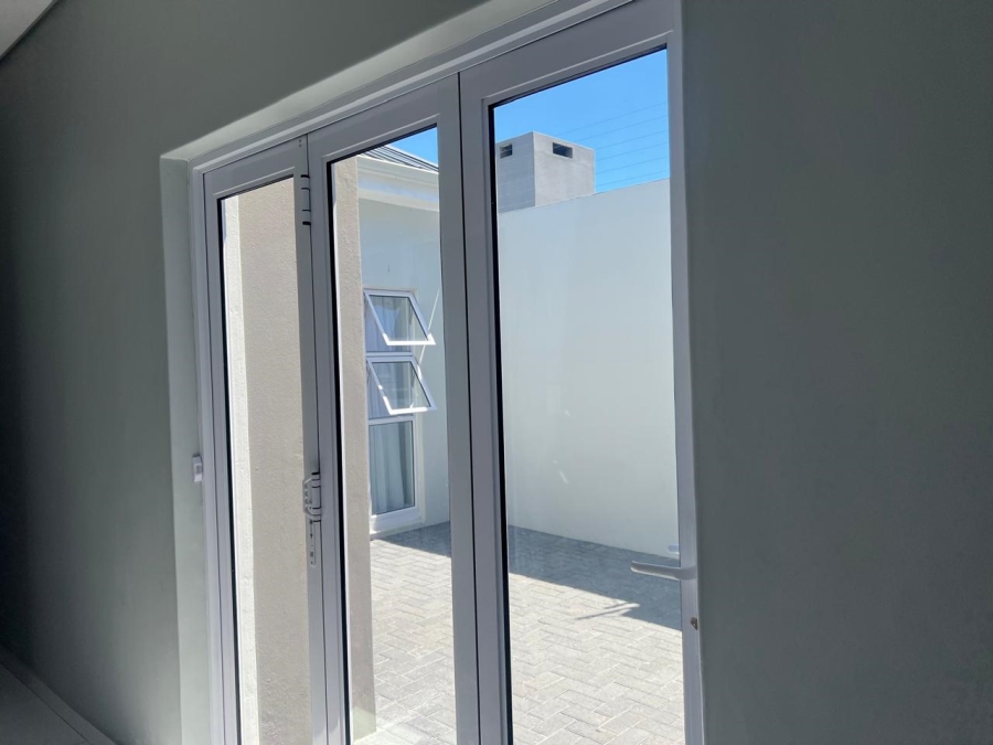 3 Bedroom Property for Sale in Sandown Western Cape